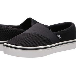 Reebok Memory tech walking shoes